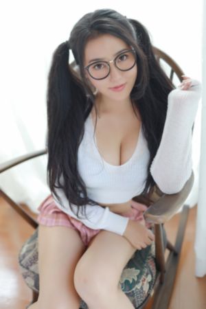 《年轻的阿姨》