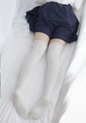 漆黒のシャガ