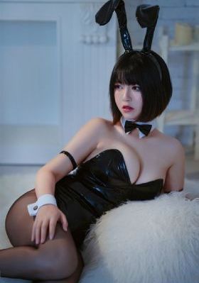 伦理年轻漂亮的岳9
